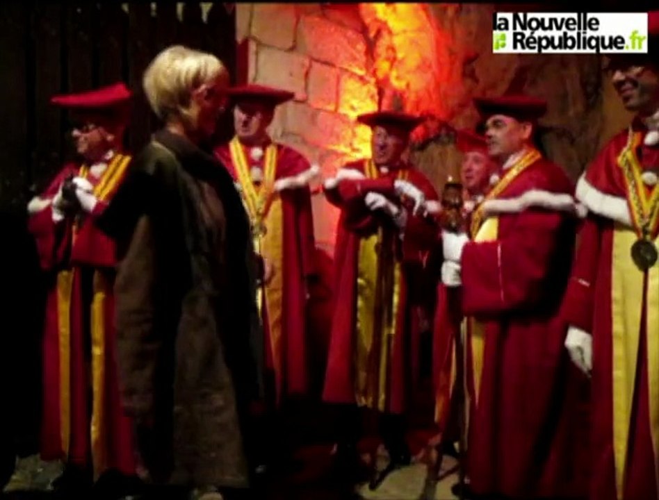 VIDEO. Chinon - La Confrérie des Bons Entonneurs rabelaisiens fête ses 50 ans