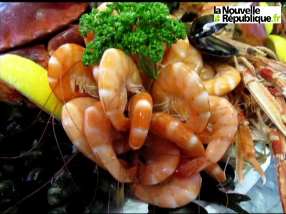 VIDEO. Blois : le poissonnier à l'heure des fêtes