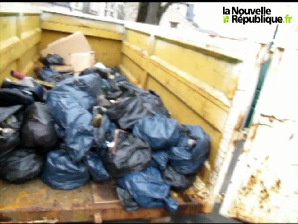 VIDEO - Les chasseurs de gibier d'eau nettoient les berges de la Loire