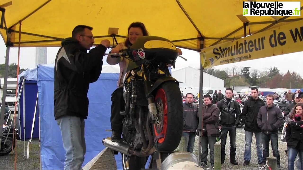 VIDEO. Wheeling sans risque aux puces motos de Niort