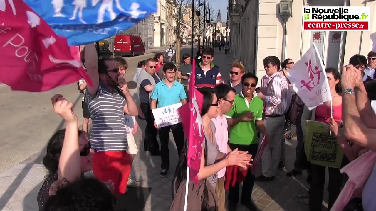 VIDEO.Poitiers. Manifestation des opposants au projet de loi sur le mariage pour tous