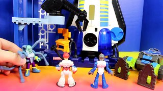 Imaginext Brainiac takes over police and space station Superman saves the day DC Superhero