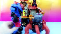 Imaginext Bizarro captures Construction worker and Superman Saves him Robot War Battle