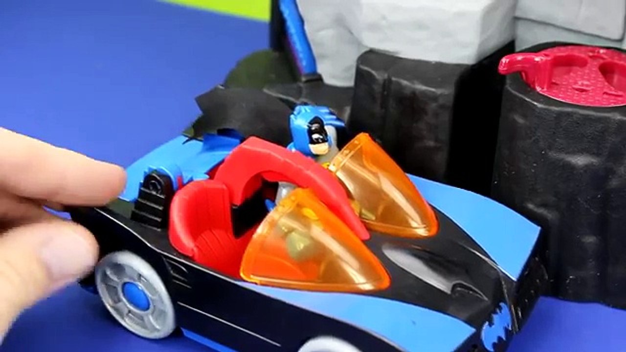Imaginext Magician Tries to take Batman Robin cape Batcopter Batmobile Batcave toys stories