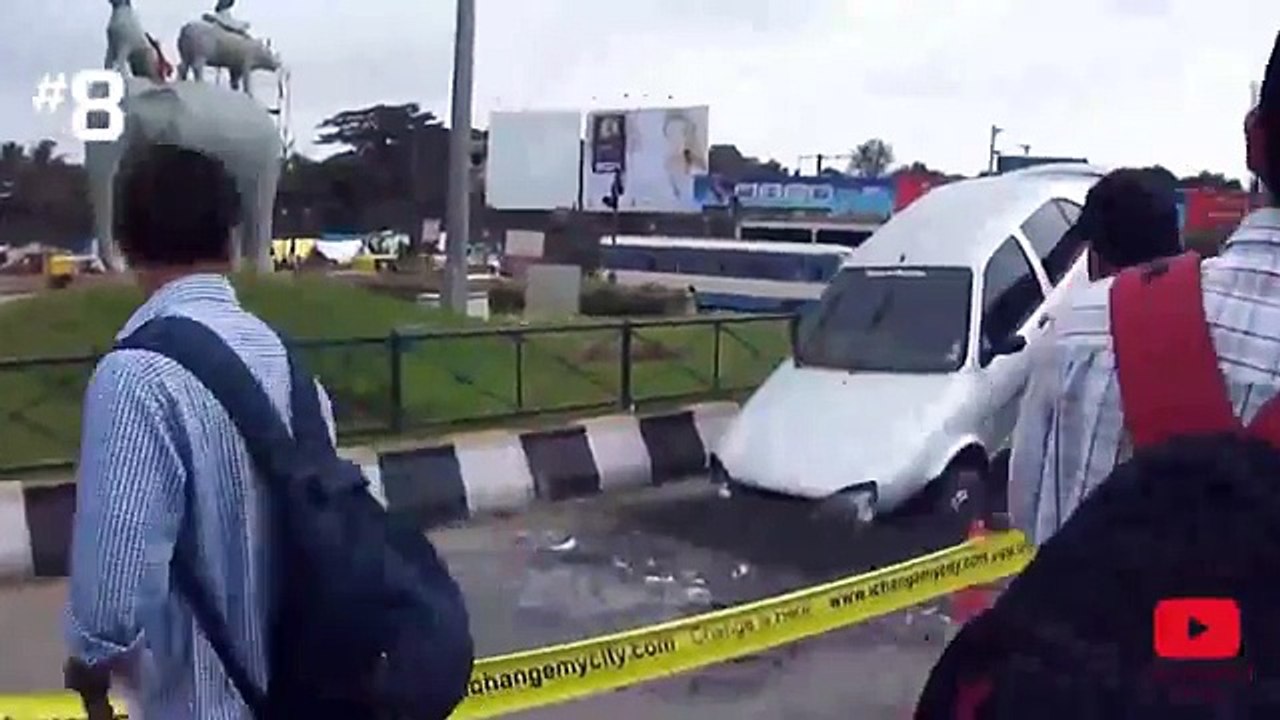 Buracos Comedores De Carros