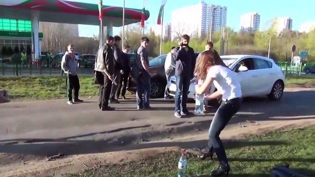 Opération Stickers contre les mauvais conducteurs en russie!