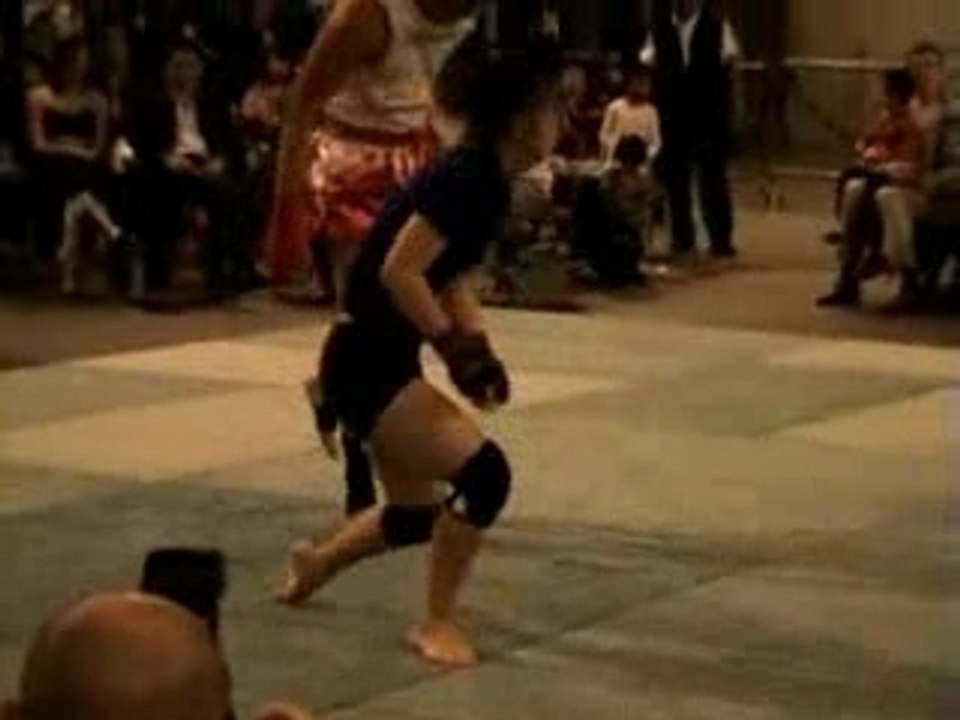 Tevi say Thearron Démonstration MMA