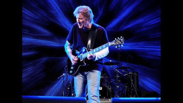 Rik Emmett (Triumph) - Red Barchetta (Rush Cover Tribute) 2012 - Set To HD for listenable quality
