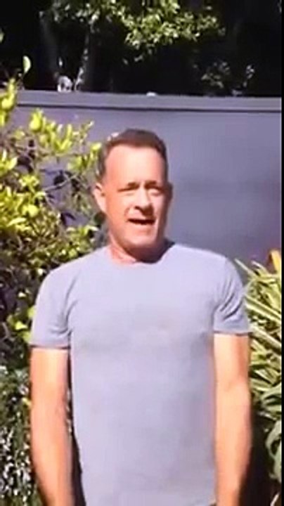 Tom Hanks Does Ice Bucket Challenge