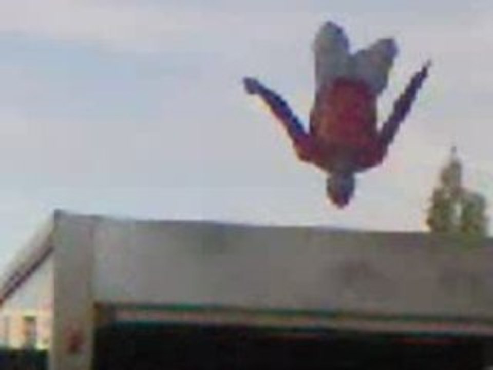 joe yamakasi saut pour la bonne cause