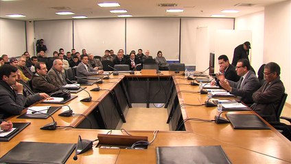 تقديم كتاب "الجوار الحذر" للإعلامي نبيل دريوش بالرباط