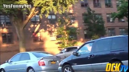 İnsanların Telefonunu Elinden Alma Şakası