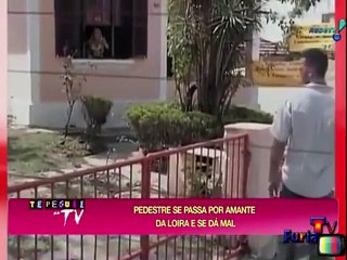 Will You Help The Sexy Lady??? lolMore Amazing Article , Please Visit httpa/...