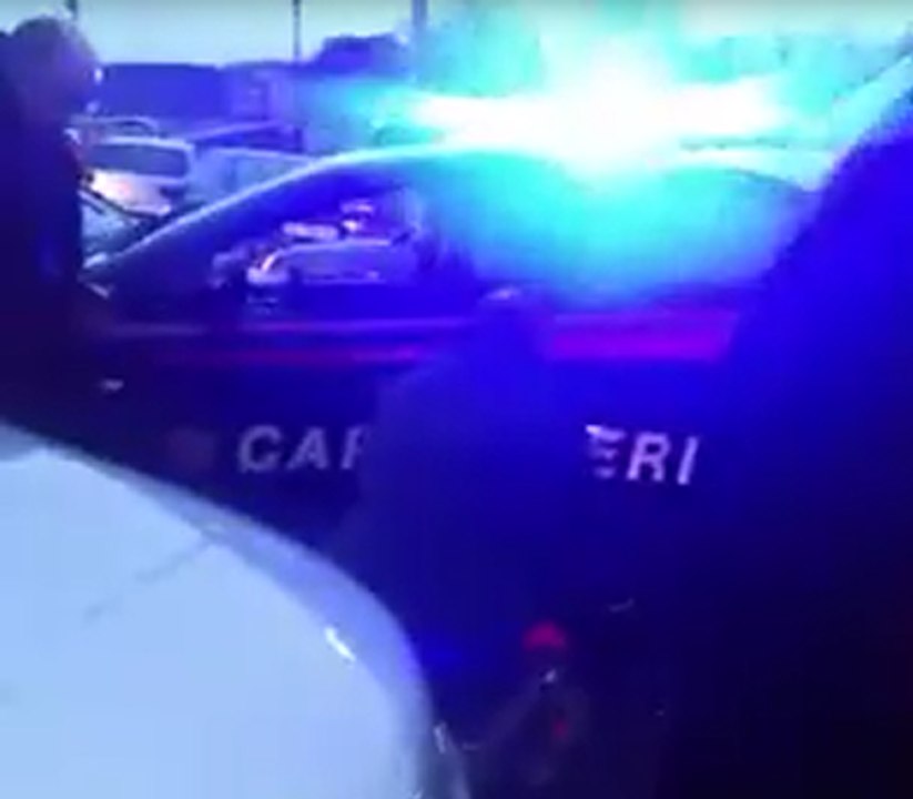 Capua (CE) - Inseguimento in diretta dopo aver rubato auto (05.02.15)