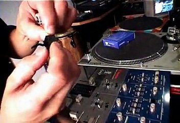 DJ Q-Bert - Do It Yourself Skratching - SettingUpAndTips - C