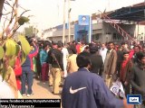 Dunya News - Lahore: People protest against gas load shedding