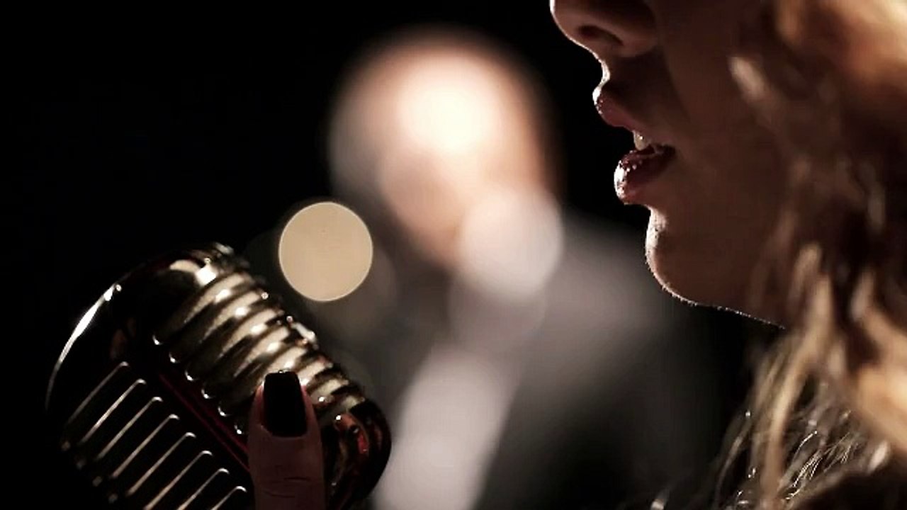 Ferdi Tayfur - Feat.Tuğçe - Huzurum Kalmadı Klip 2015