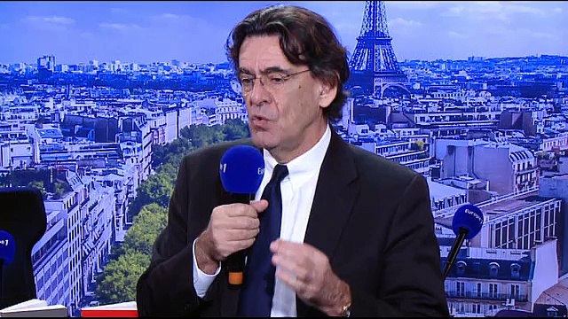 Luc Ferry: beaucoup de jeunes veulent s'engager