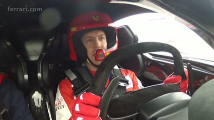 Interview insolite à bord d’une LaFerrari FXX K pour Sebastian Vettel