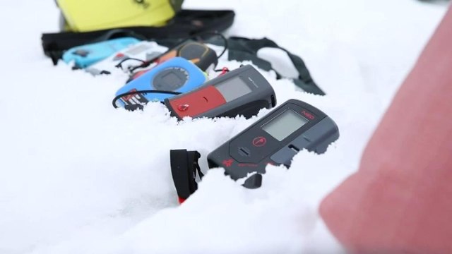 Les détecteurs de victimes d'avalanche de plus en plus utilisés