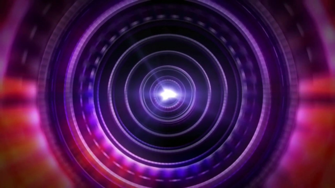 L the Queen Slave to the rhythm