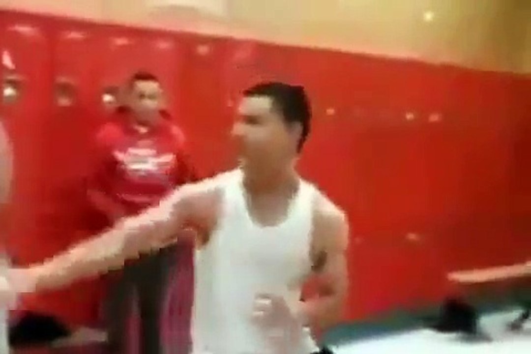 Quand un pro du karaté se fait démolir