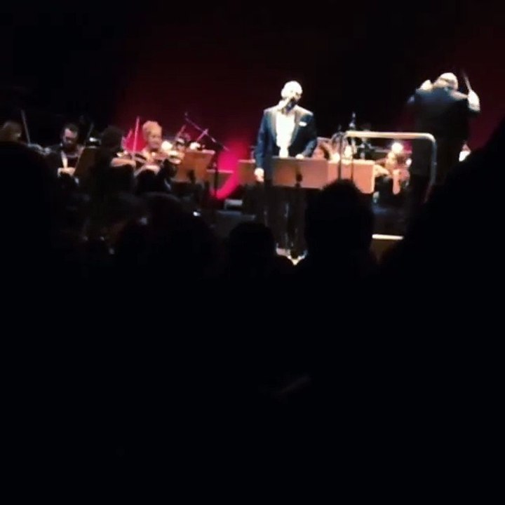 Show must go on - Halit Ergenc