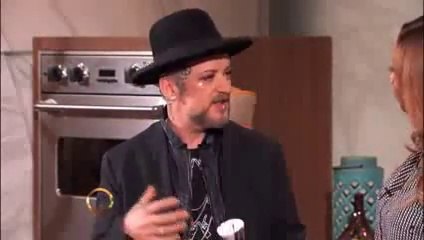 Boy George with Queen Latifah and some Raw Veggies