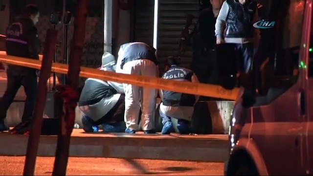 AK Parti önündeki polis noktasına silahlı saldırı