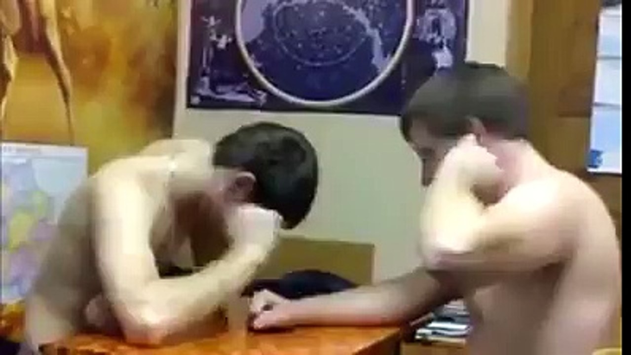 Il gioco dello schiaffo