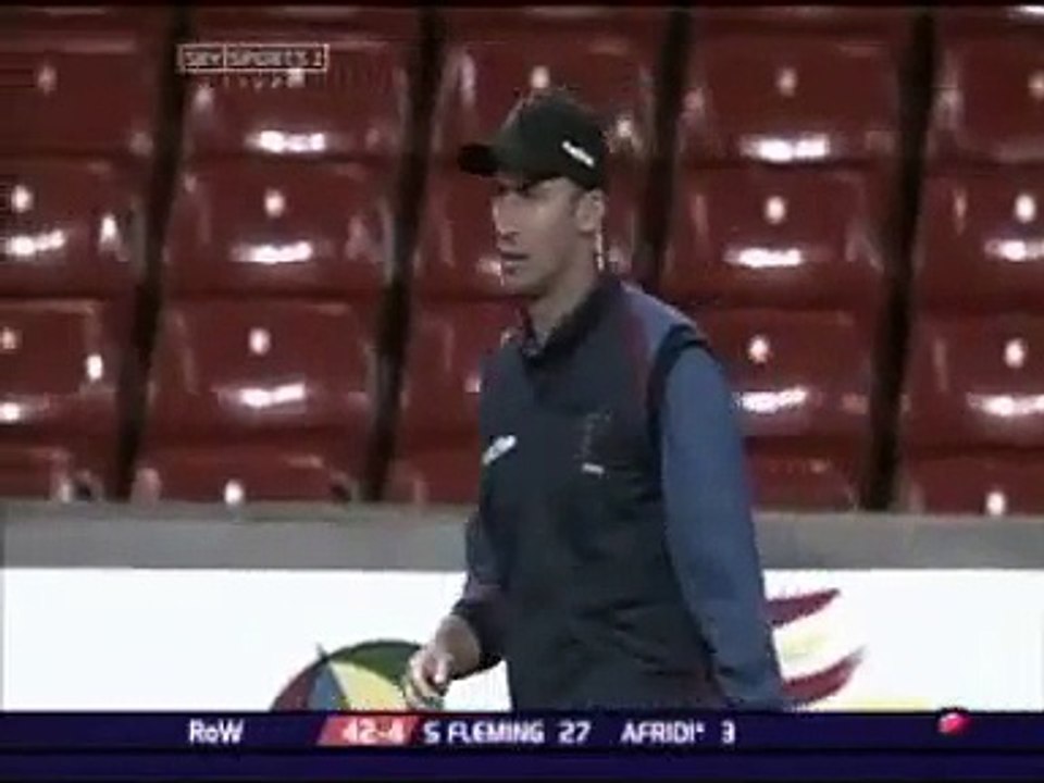 Bigest Short In Cricket Afridi hitting 8 runs in one ball