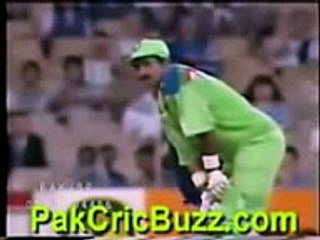 Javed Miandad teases Indian cricket team's wicket keeper