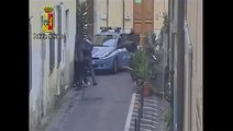 Pisa - L'arresto di due pregiudicati ripreso dalle telecamere (07.02.15)