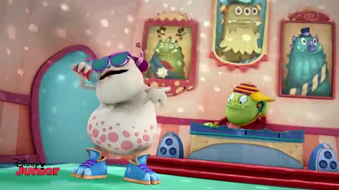 Henry Hugglemonster - Knitting Song - Official Disney Junior UK HD
