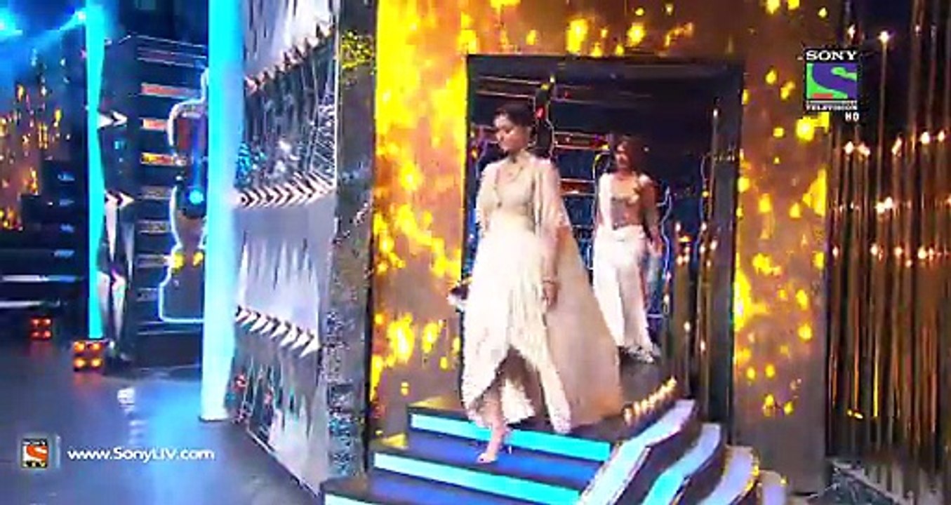 Fawad Khan Got Emotional After Receiving Award for Best Actor Debut at Film fare