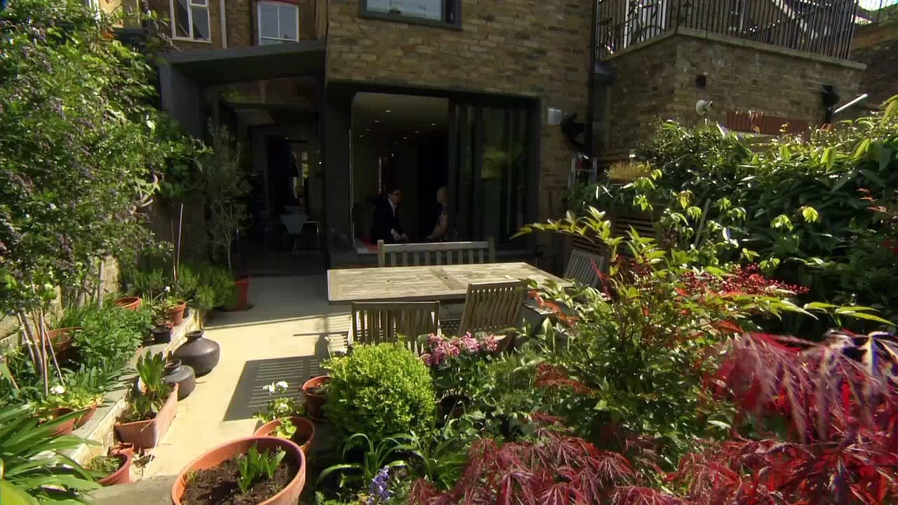 BBC.The.100k.House.Tricks.of.the.Trade.2of6.720p.HDTV.x264.AAC.MVGroup.org