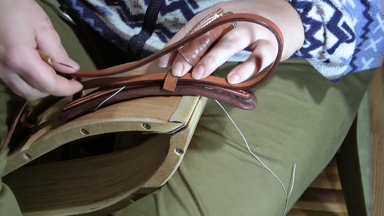 Tuto sellerie harnachement cuir : réalisation d'une sous-barbe de muserolle pour ennasure