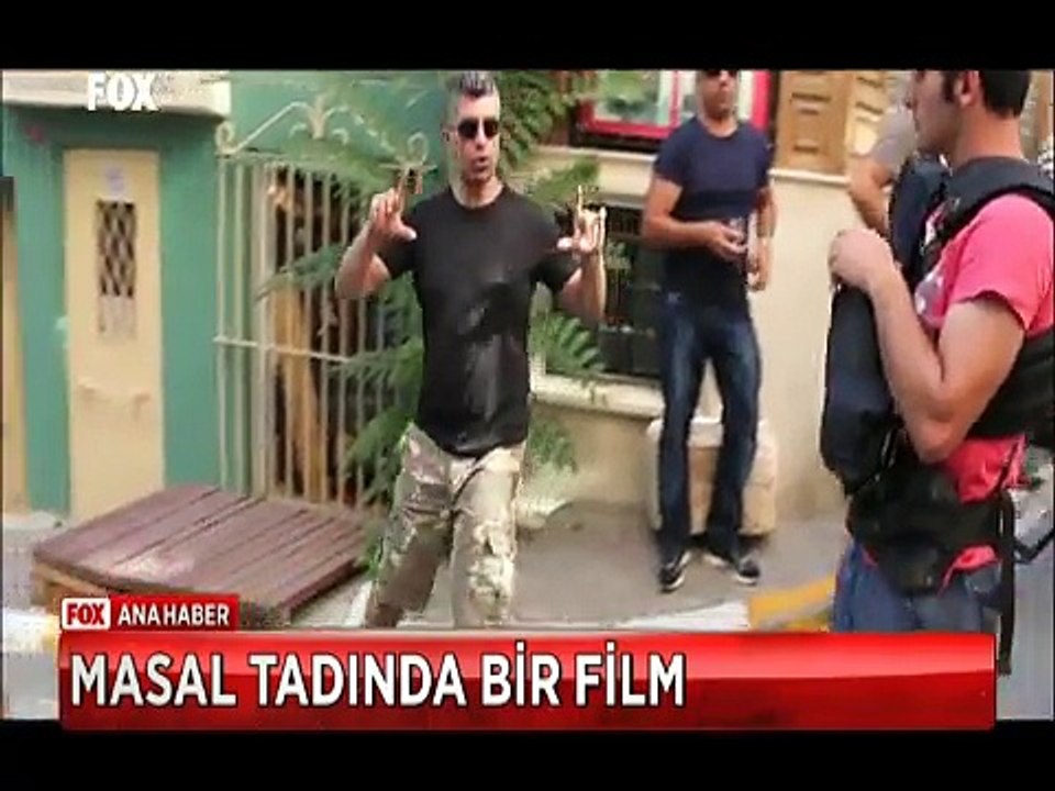 Masal Tadında bir film başrollerde Ayça Ayşin Turan ve Şükrü Özyıldız var