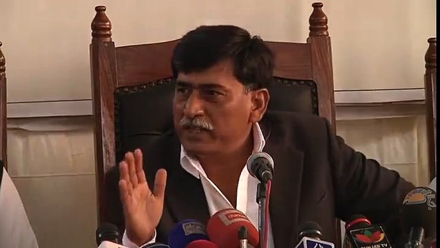 Altaf hussain orders burning of baldia town factory - AFAQ AHMED