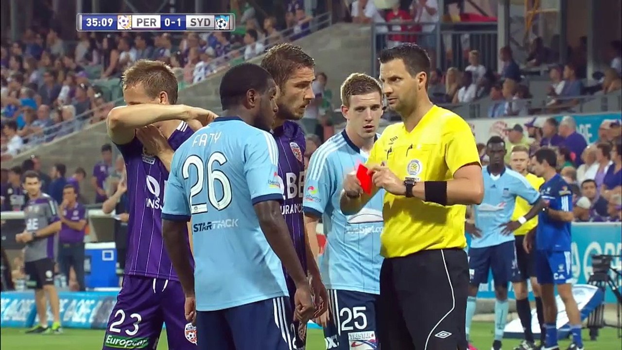 A-League: Drei Rote, zwei Elfer und Janko