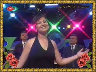 Elmas YENİCE ÇELİK *Bağda Güller Açıyor*