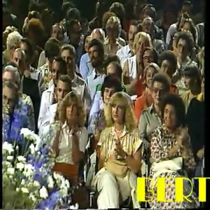 Bert Kaempfert et Sylvia Vrethammar - Love