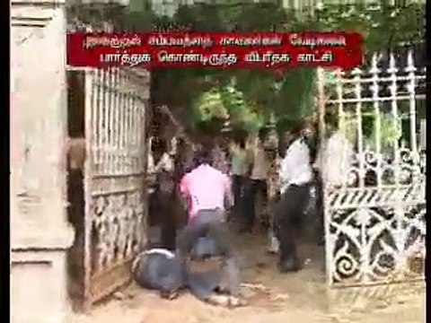 انڈیا میں بسنے والے مسلمانوں پہ کئے جانے والے ظلم کی ایک جھلک۔