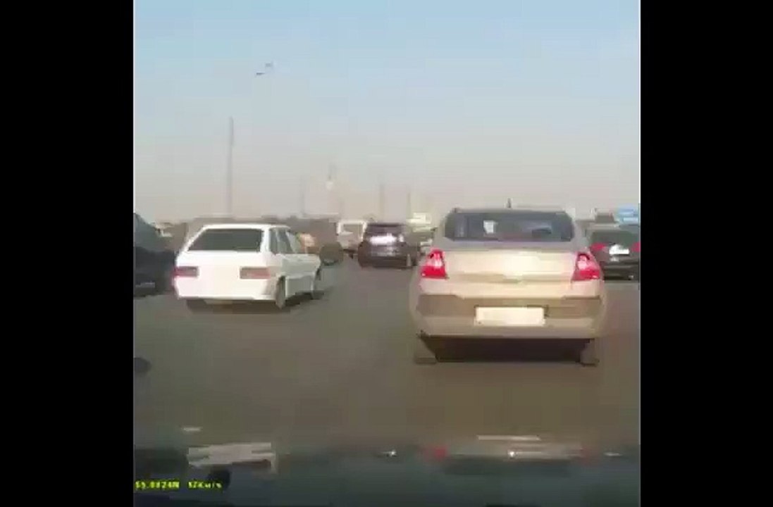 ں Woofer چلانے کی وجہ سے دھماکہ ہوگیا ۔ آگے کیا ہوا دیک