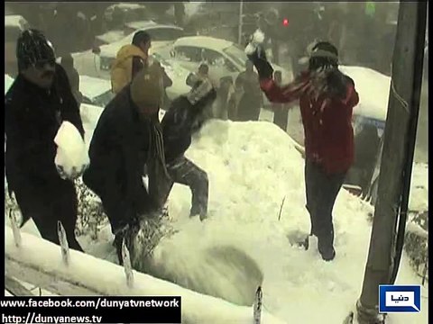 Dunya News - Intermittent rain, snowfall turn weather cold