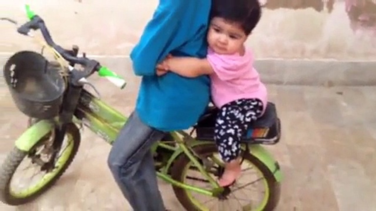 f and khushi on cycle