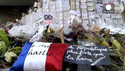 Muestras de solidaridad un mes después de los atentados que conmocionaron Francia