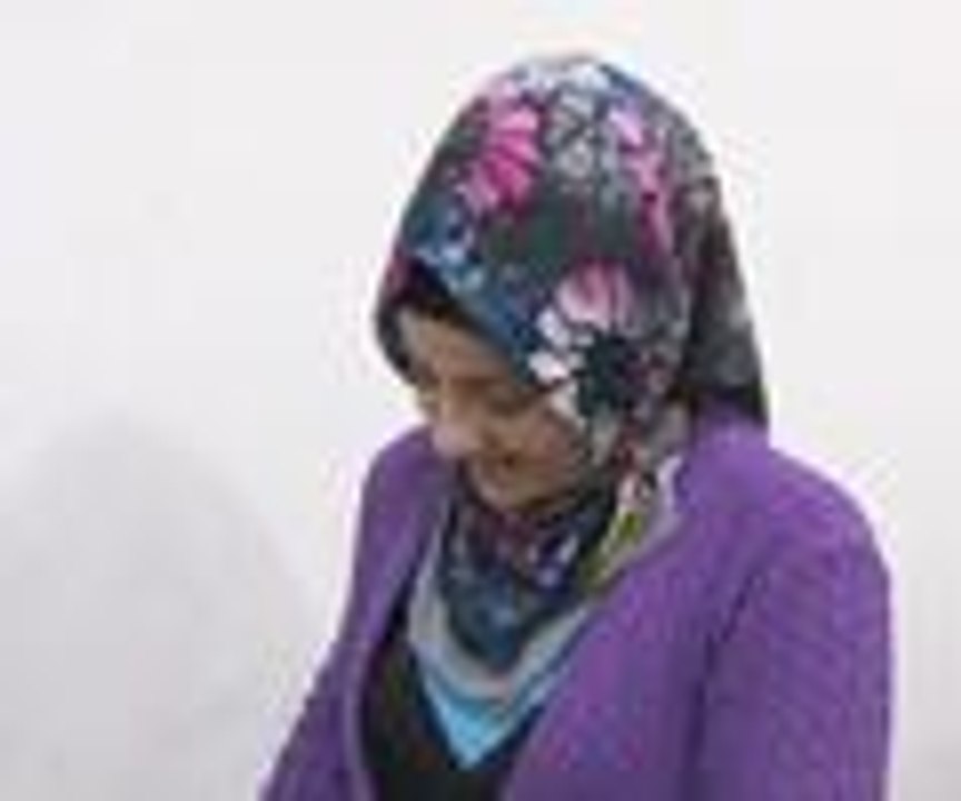 Kutlayamadıkları günün çiçeklerini hazırlıyorlar