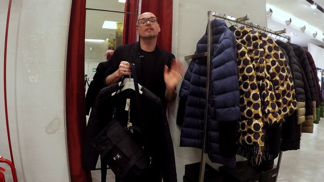 CRISTIANO GATTO - LA MODA CON LA m MINUSCOLA! Nero chiama nero puntata