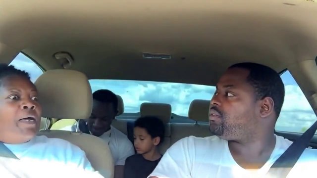 Riding with Mom : this mother is so so embarrassing!